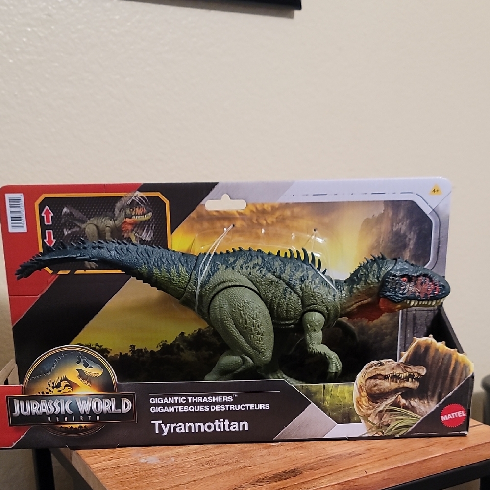 Mattel Jurassic World Tyrannotitan Dinosaur Figure - Green and Black